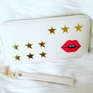 Kiss & Stars ziparound Wristlet